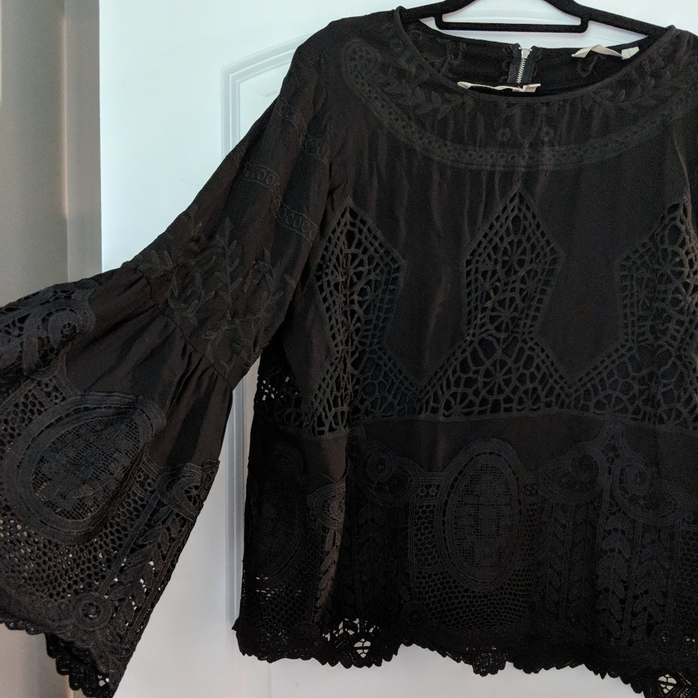 Soft Surroundings black bell sleeve blouse size XL